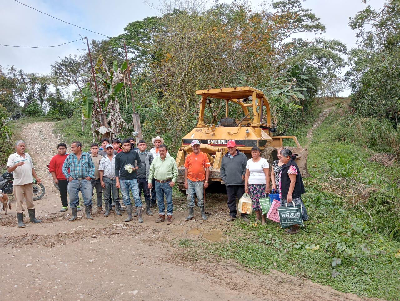 Atzalan sigue creciendo con obras públicas